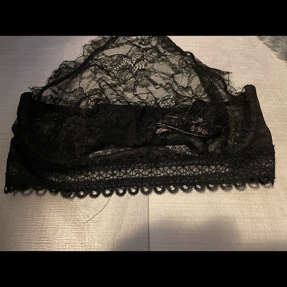 NWT sexy Halter lace bra ✨perfect for a night out or in 😉 - Picture 2 of 8